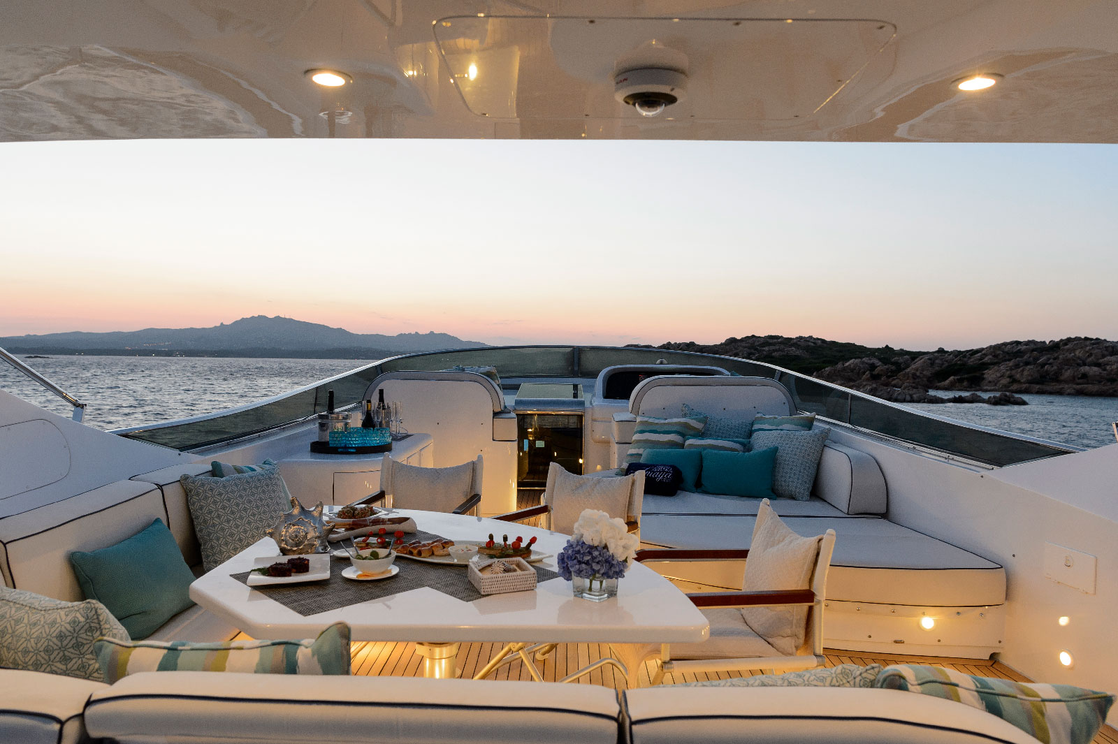 https://www.amayayacht.com/wp-content/uploads/2018/08/MIG1950.jpg